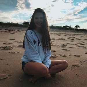 Meet your Posher, Holly